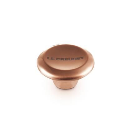 223422 uchyt na poklici signature 4 7 cm medena nerezova ocel le creuset