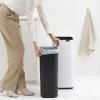 225867 6 dotykovy odpadkovy kos bo 30 l platinova ocel brabantia
