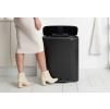 Pedálos szemetes kosár BO 60 l, fekete, Brabantia