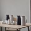 Stelton NORMAN FOSTER vákuumkanna, 1 l, világosszürke, műanyag